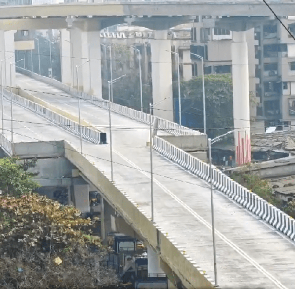 Newly-Built Mira-Bhayandar Flyover Design Showing 4-Lane Abruptly Turning Into 2-Lane Triggers Online Debate