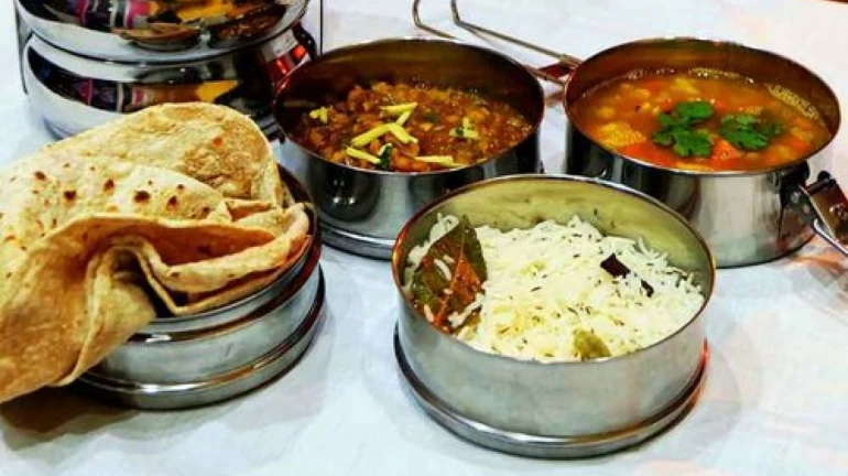 Exclusive: COVID-19 patient from Mumbai gifts golden bangles in return for free food