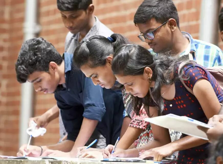 अकरावीच्या प्रवेश प्रक्रियेला आजपासून सुरुवात, 'असा' भरा अर्ज?