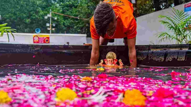 Ganeshotsav 2024: BMC Struggles to Increase Artificial Ponds For Idol Immersion Due to Lack of Space Ganeshotsav 2024: BMC Struggles to Increase Artificial Ponds For Idol Immersion Due to Lack of Space
