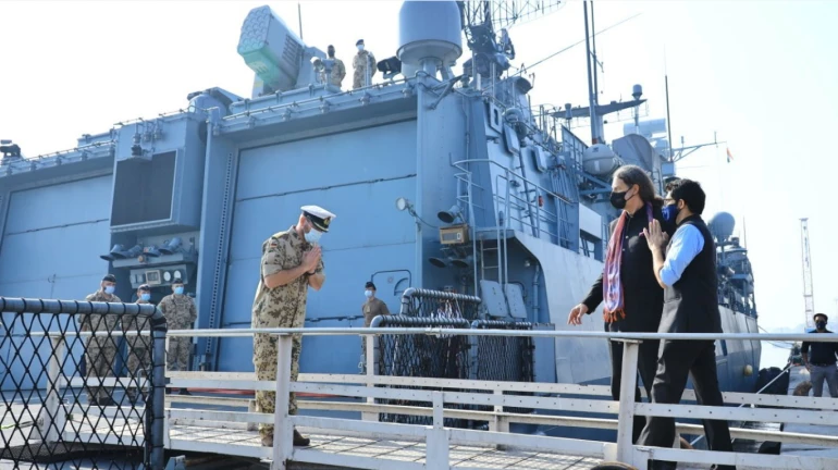 Port Authority Tells Fishers and Traders to Vacate Sassoon Dock Port Authority Tells Fishers and Traders to Vacate Sassoon Dock