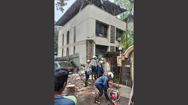 Mumbai: Portion of two-storey building collapses in Ghatkopar; Two die