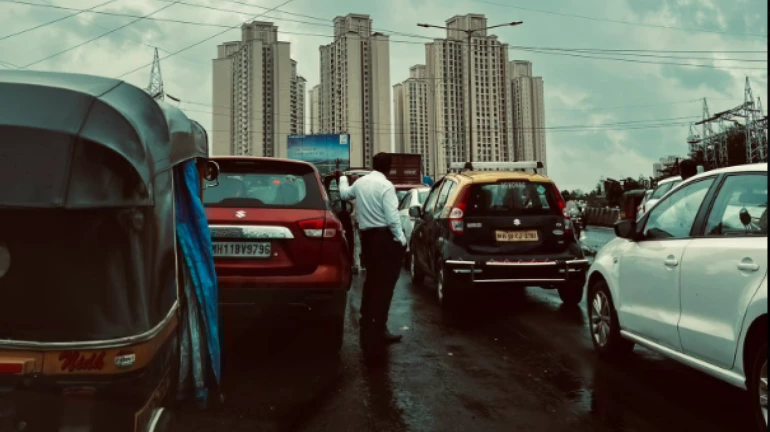 Thane: State PWD assures repairing of Ghodbunder Road in 8-10 days Thane: State PWD assures repairing of Ghodbunder Road in 8-10 days