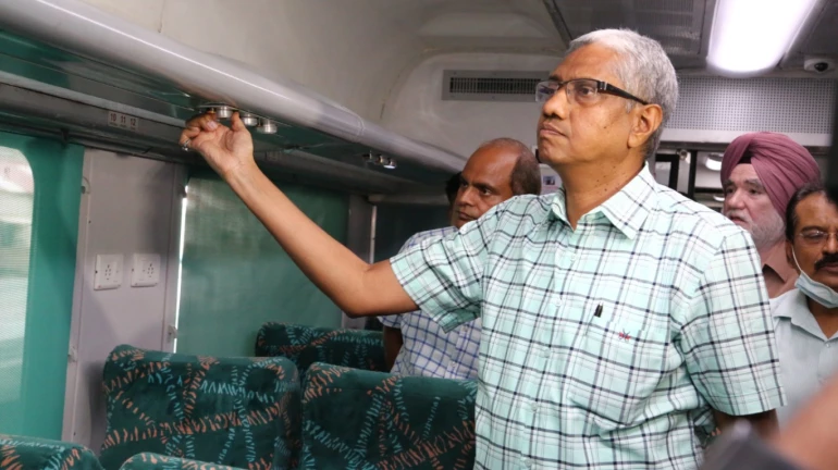 Mumbai: CR GM inspects the new Deccan Queen train with LHB coaches
