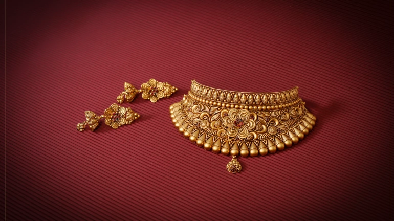 Make smart financial decisions with an online gold loan calculator Make smart financial decisions with an online gold loan calculator