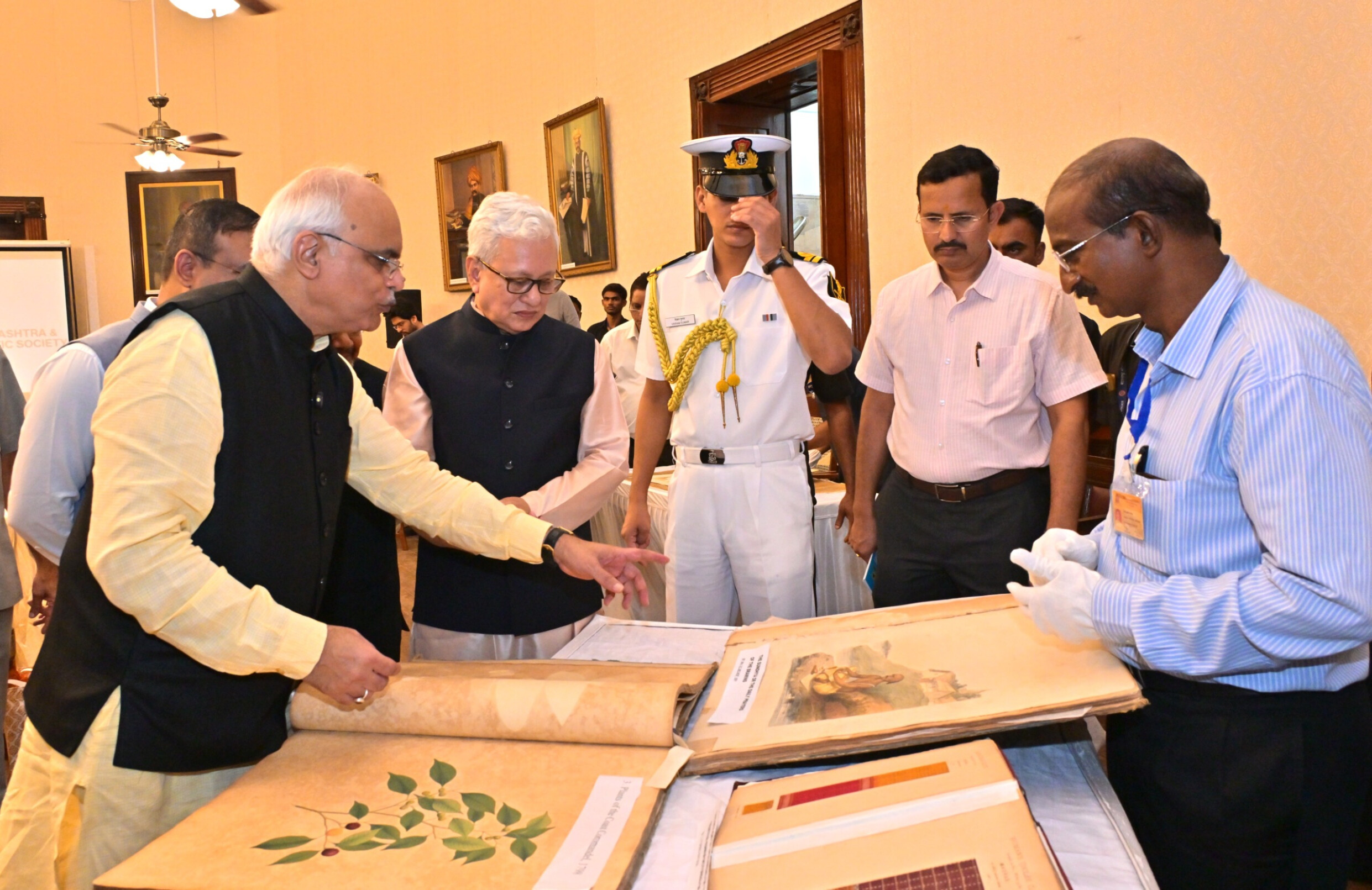 Maharashtra Governor Announces ₹20 Lakh Donation to Mumbai’s Historic Asiatic Society