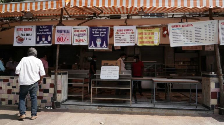 Owner of Guru Kripa, Vishindas Wadhwa, passes away in Mumbai Owner of Guru Kripa, Vishindas Wadhwa, passes away in Mumbai