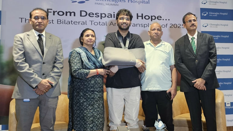 26-Year-Old Engineer Achieves His Dream Of New Pair Of Hands After a Train Accident 26-Year-Old Engineer Achieves His Dream Of New Pair Of Hands After a Train Accident