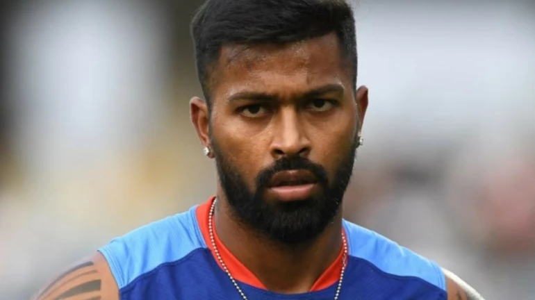 हार्दिक पांड्याच्या भावाला मुंबई पोलिसांकडून अटक हार्दिक पांड्याच्या भावाला मुंबई पोलिसांकडून अटक