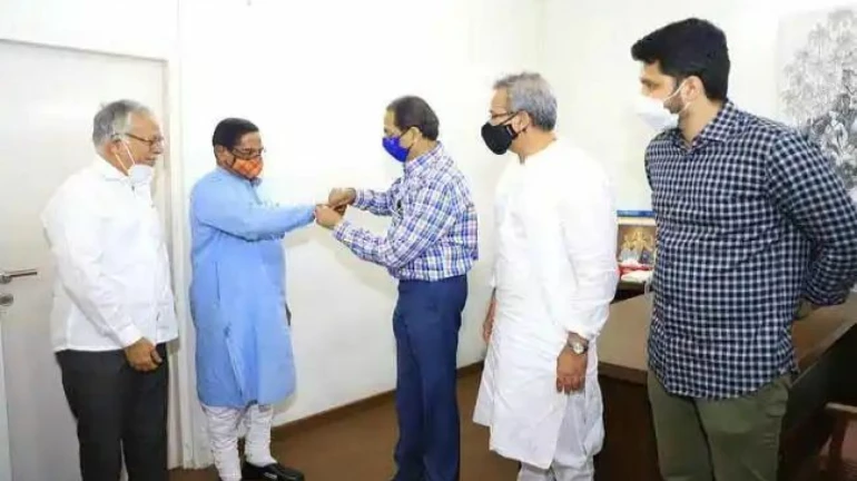 BJP को एक के बाद लग रहा है झटका, पार्टी के दो भूतपुर्व विधायक हुए शिवसेना में शामिल BJP को एक के बाद लग रहा है झटका, पार्टी के दो भूतपुर्व विधायक हुए शिवसेना में शामिल