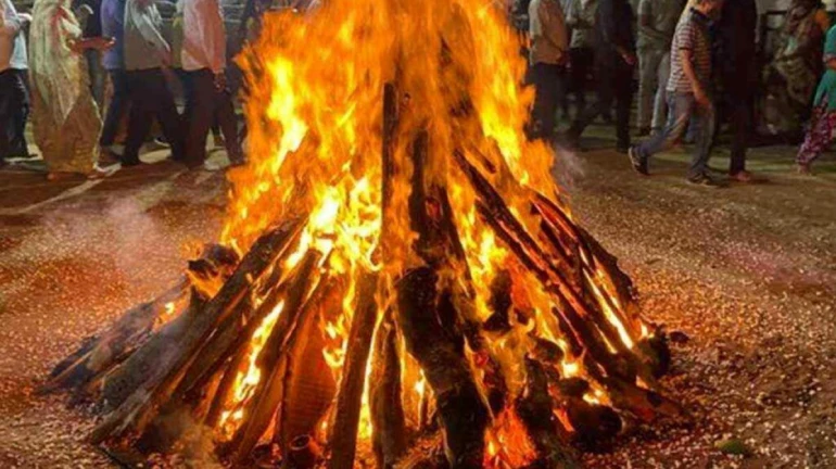होली के त्योहार के दौरान पेड़ों की कटाई पर दंडात्मक कार्रवाई