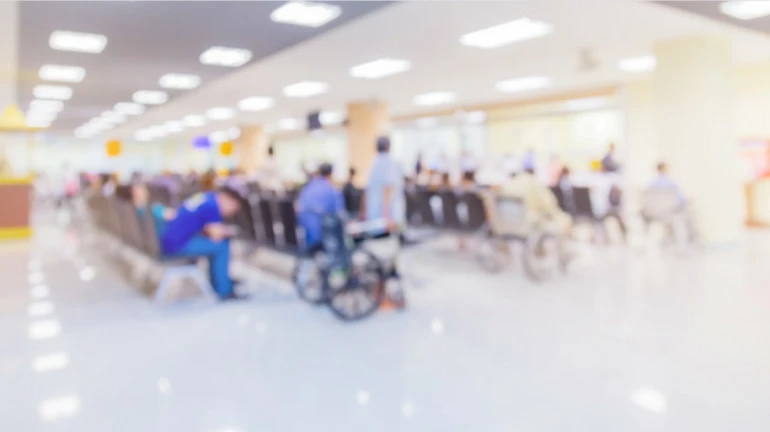 Ceiling Collapses on Patient in Gokuldas Tejpal Hospital OPD, Authorities Urged to Act Ceiling Collapses on Patient in Gokuldas Tejpal Hospital OPD, Authorities Urged to Act