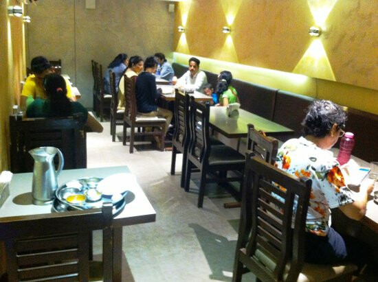 Thane hoteliers to hold silent protest; hotels to close from Monday unless operational hours extended