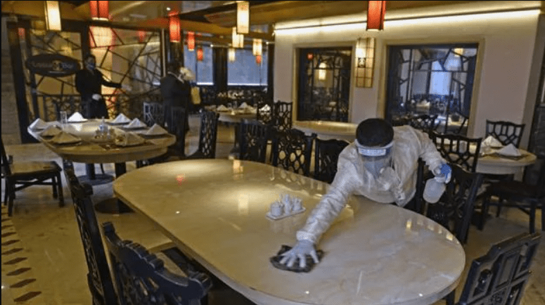 रेस्टॉरंट्समध्ये जेवल्यानं कोविड -१९ पसरण्याचा धोका अधिक असतो का?