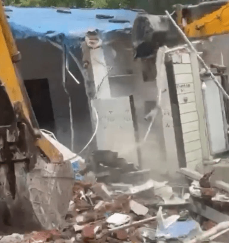 Mumbai: BMC demolishes Illegal Structures in Lalbaug-Parel After 12 Years