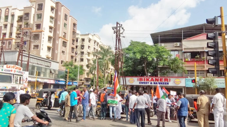 मुंबई-ठाणे-नवी मुंबईत बंदला सुरुवात, मनसे-काँग्रेस कार्यकर्त्यांची धरपकड मुंबई-ठाणे-नवी मुंबईत बंदला सुरुवात, मनसे-काँग्रेस कार्यकर्त्यांची धरपकड