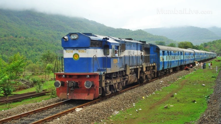 कोकण रेल्वे प्रशासन गणेशोत्सवासाठी सज्ज, २०२ फेऱ्यांचं नियोजन कोकण रेल्वे प्रशासन गणेशोत्सवासाठी सज्ज, २०२ फेऱ्यांचं नियोजन