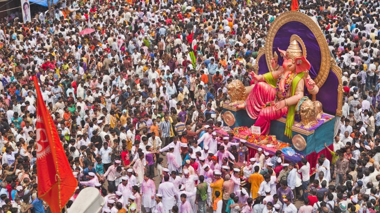 गणेशोत्सव: निरस्त हुए आवदेनों पर मंडलों को कोई छूट नहीं देने के मूड में बीएमसी गणेशोत्सव: निरस्त हुए आवदेनों पर मंडलों को कोई छूट नहीं देने के मूड में बीएमसी
