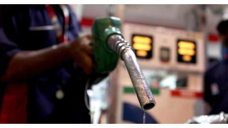 देशात प्रथमच पेट्रोल ९० रुपयांवर