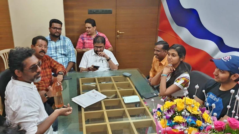 नागराज, आर्ची-परशाचा 'सैराट' निर्णय, 'मनचिसे'त घेतला प्रवेश नागराज, आर्ची-परशाचा 'सैराट' निर्णय, 'मनचिसे'त घेतला प्रवेश