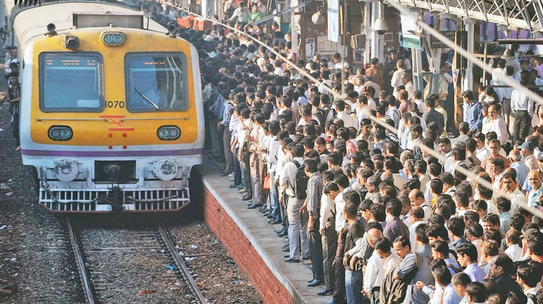 In 2017, 3014 commuters have lost their lives in railway accidents: RTI