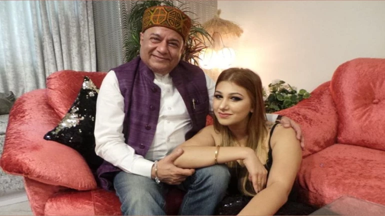 Bigg Boss 12 contestants Jasleen Matharu and Anup Jalota share wedding pictures on Instagram Bigg Boss 12 contestants Jasleen Matharu and Anup Jalota share wedding pictures on Instagram