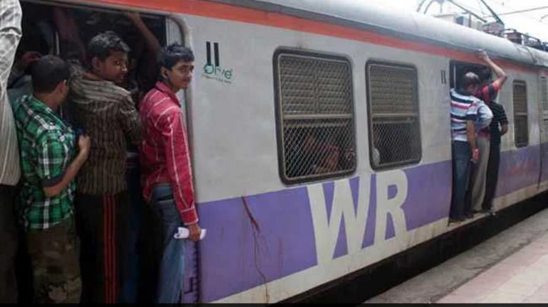 Mumbai Local News: "These" trains to be affected on Sept 23-24 due to 6th line work between Goregaon-Kandivali Mumbai Local News: "These" trains to be affected on Sept 23-24 due to 6th line work between Goregaon-Kandivali