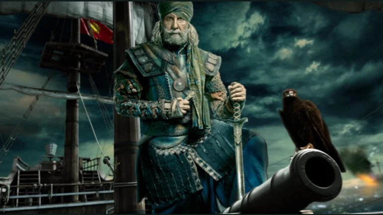 ‘ठग्स ऑफ हिन्दोस्तान’ में खुदाबख्श बने अमिताभ बच्चन का पहला लुक आया सामने ‘ठग्स ऑफ हिन्दोस्तान’ में खुदाबख्श बने अमिताभ बच्चन का पहला लुक आया सामने