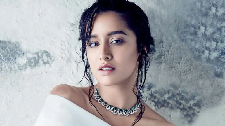 प्रियंका को पीछे छोड़ श्रद्धा कपूर का इन्स्टाग्राम पर एक तरफा राज प्रियंका को पीछे छोड़ श्रद्धा कपूर का इन्स्टाग्राम पर एक तरफा राज