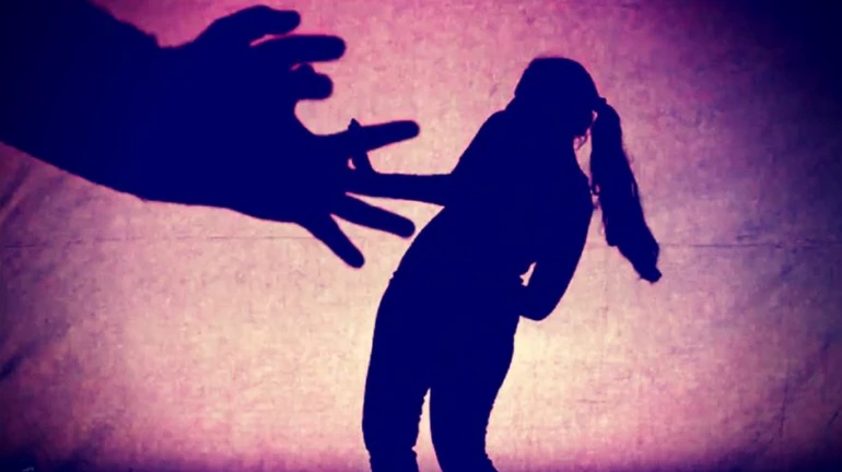 अल्पवयीन मुलीची छेड काढणाऱ्या तृतीयपंथीला अटक अल्पवयीन मुलीची छेड काढणाऱ्या तृतीयपंथीला अटक