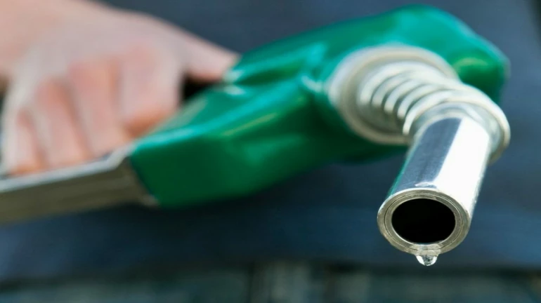 मुंबई में आज पेट्रोल का दाम 89.97 प्रति लीटर! मुंबई में आज पेट्रोल का दाम 89.97 प्रति लीटर!