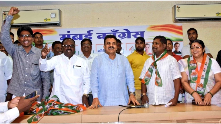 शिवसेना नेता राम पंडागले कांग्रेस में शामिल शिवसेना नेता राम पंडागले कांग्रेस में शामिल