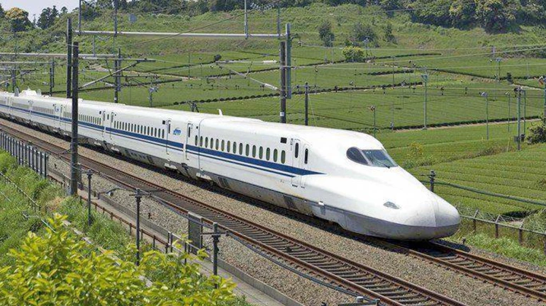 Mumbai-Ahmedabad bullet train may arrive late Mumbai-Ahmedabad bullet train may arrive late