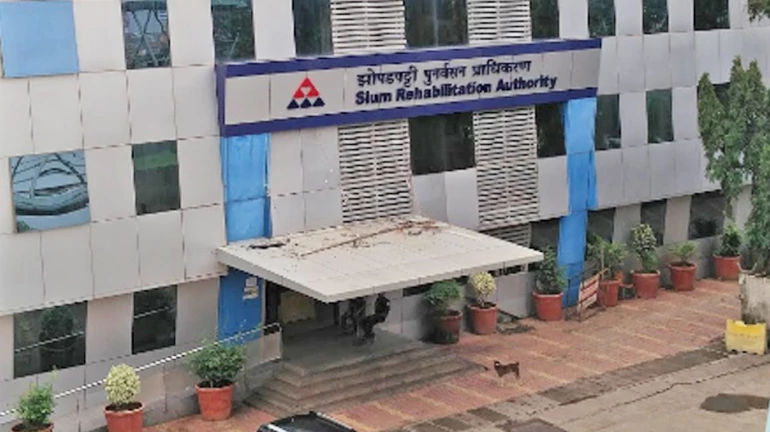 एसआरएची घरं ५ वर्षानंतर विकता येणार एसआरएची घरं ५ वर्षानंतर विकता येणार