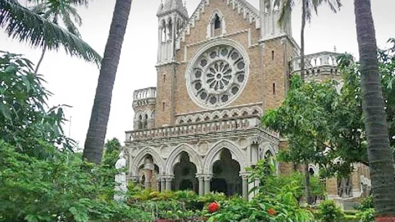 Mumbai University teacher’s protest for health insurance and other benefits