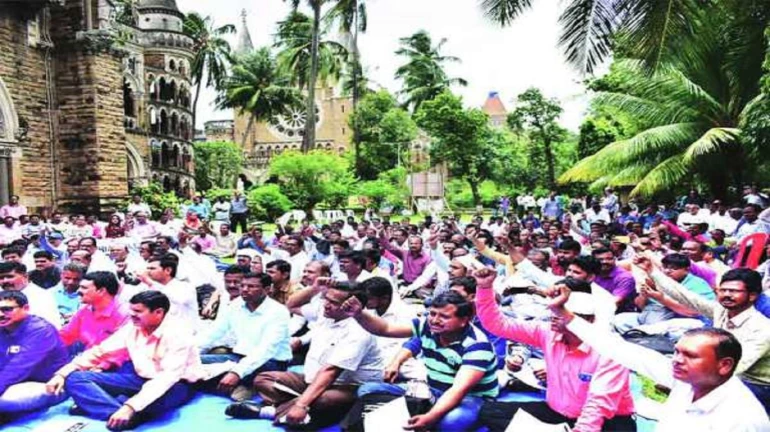 प्राध्यापक आंदोलनाला मुंबईत समिश्र प्रतिसाद, तावडेंचं फक्त आश्वासन प्राध्यापक आंदोलनाला मुंबईत समिश्र प्रतिसाद, तावडेंचं फक्त आश्वासन