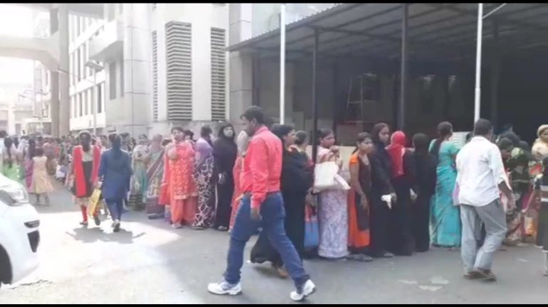 कांदिवली के शताब्दी अस्पताल में कर्मचारियों ने किया हड़ताल कांदिवली के शताब्दी अस्पताल में कर्मचारियों ने किया हड़ताल