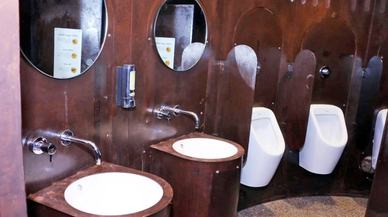 Mumbaikars Can Use Premium Toilets By Just Paying INR 5 At Fashion Street, Lion Gate & Other Key Tourist Spots Mumbaikars Can Use Premium Toilets By Just Paying INR 5 At Fashion Street, Lion Gate & Other Key Tourist Spots