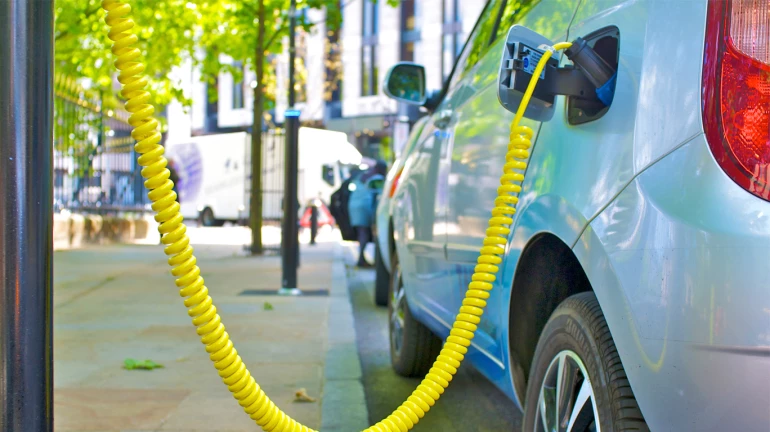 महाराष्ट्रात ५०० विद्युत वाहन चार्जिंग केंद्र महाराष्ट्रात ५०० विद्युत वाहन चार्जिंग केंद्र