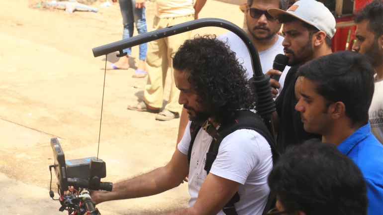 आपाचे इंडियन-रफ्तारच्या ‘पंजाबी गर्ल’ला मराठमोळा ’स्पर्श’ आपाचे इंडियन-रफ्तारच्या ‘पंजाबी गर्ल’ला मराठमोळा ’स्पर्श’