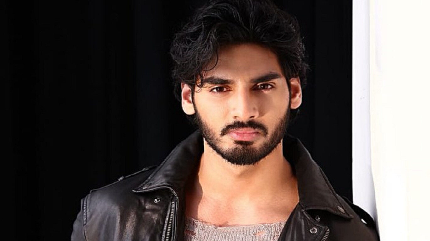 सुनील शेट्टी के बेटे अहान शेट्टी की बॉलीवुड में हुई एंट्री