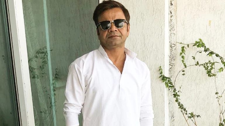 बधाई हो: राजपाल यादव 47 की उम्र में फिर बनें पिता बधाई हो: राजपाल यादव 47 की उम्र में फिर बनें पिता