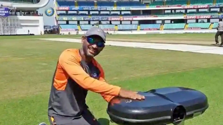 'हा' आहे टीम इंडियाचा नवा 'टीममेट'!, नक्की बघा... 'हा' आहे टीम इंडियाचा नवा 'टीममेट'!, नक्की बघा...