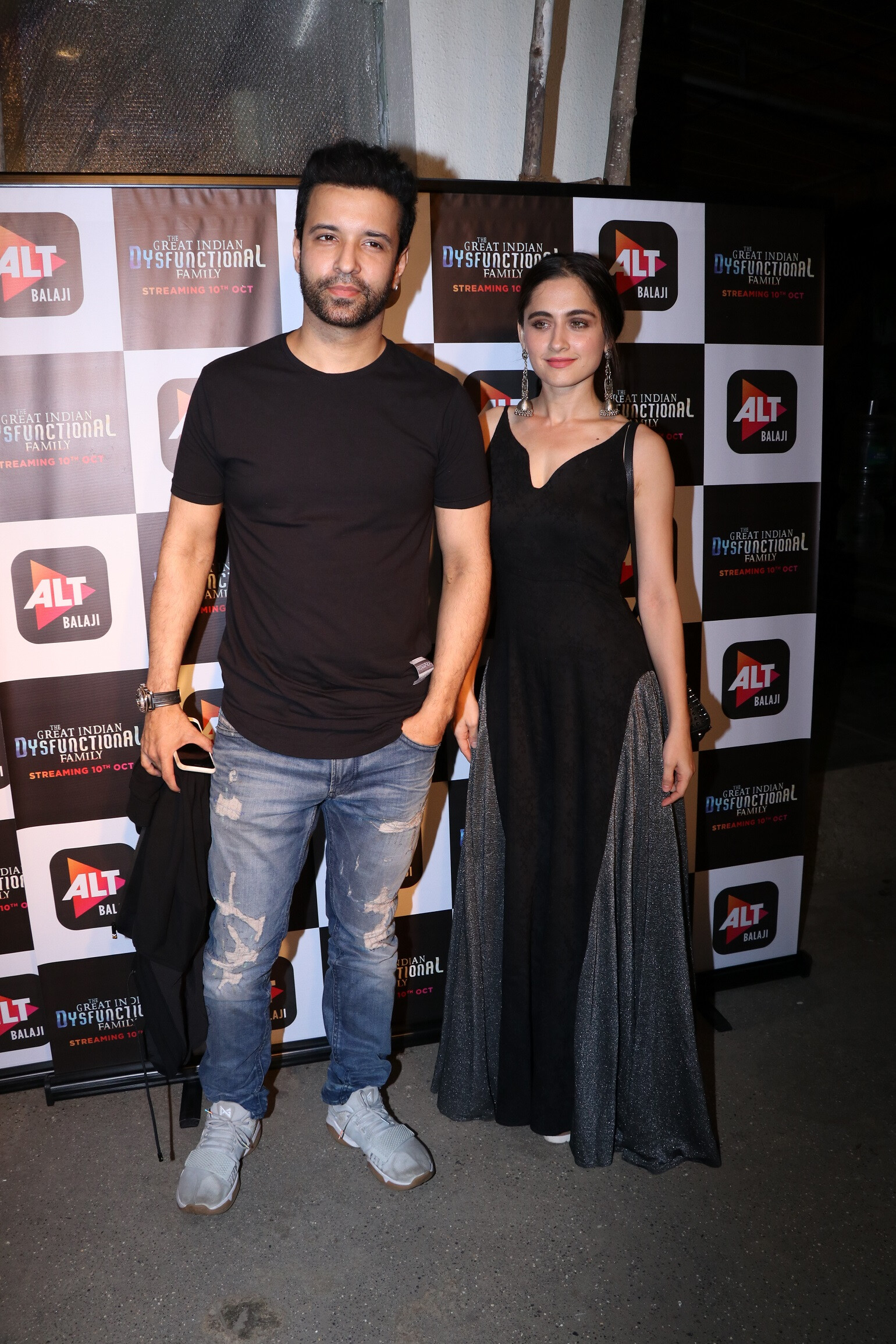 Alt Balaji S The Great Indian Dysfunctional Family Special Screening Gets A Thumbs Up The series stars kay kay menon and barun sobti as protagonists and revolves around the relationships between the brothers and their families. great indian dysfunctional family