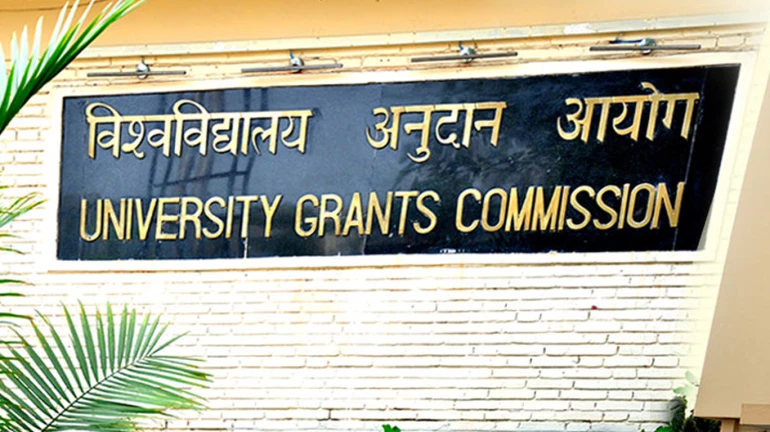 UGC ने दी छात्रों को राहत, अब एक साथ जमा नहीं करनी पड़ेगी फीस