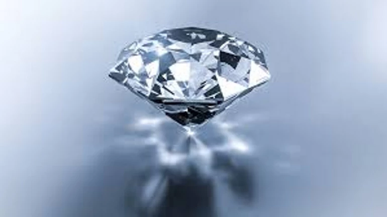 महिंद्रा ब्रदर्स नाम की हीरे के कंपनी में 18 करोड़ की हेराफेरी