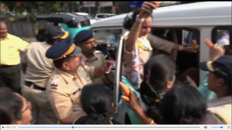 एनसीपी का गाजर बांटो आंदोलन एनसीपी का गाजर बांटो आंदोलन