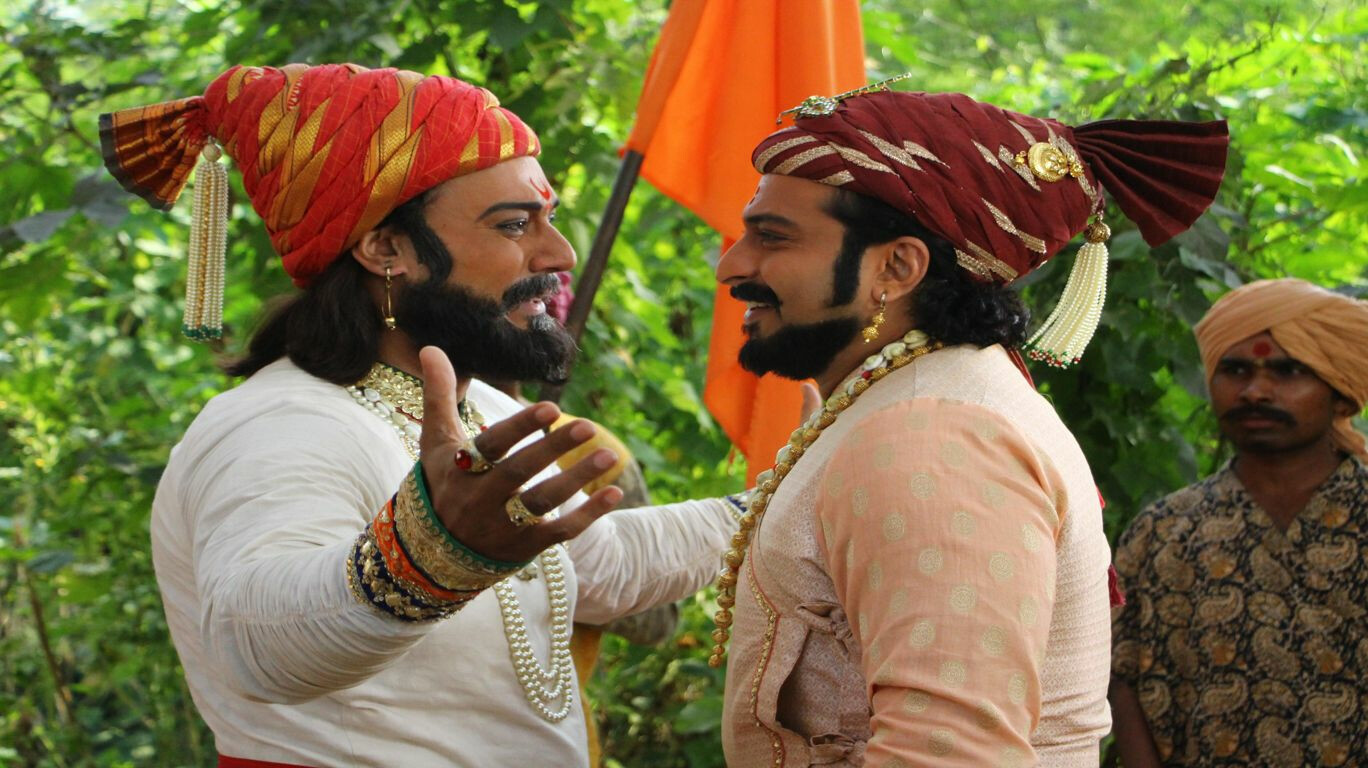 शिवराय-युवराज यांची पन्हाळगडावरील ऐतिहासिक भेट