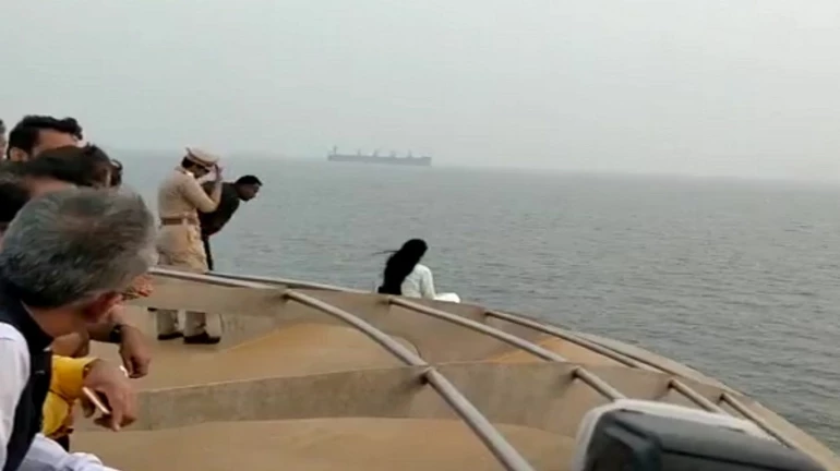 Netizens troll CM’s wife Amruta Fadnavis for clicking a selfie at the edge of Angriya cruise