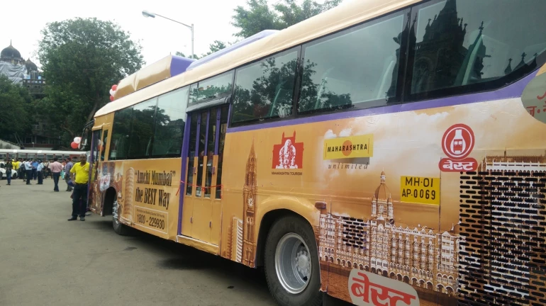 बोनस के लिए बेस्ट कर्मचारी संगठनों ने किया मोमबत्ती मार्च का आयोजन बोनस के लिए बेस्ट कर्मचारी संगठनों ने किया मोमबत्ती मार्च का आयोजन